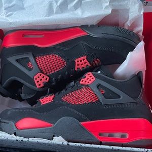 Air Jordan 4 Red thunder Crimson